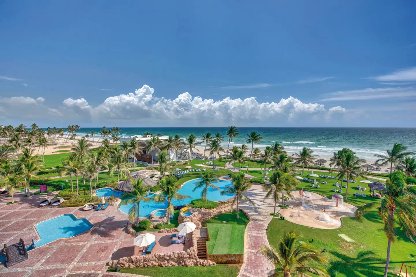 Crowne Plaza Resort Salalah Aussenansicht