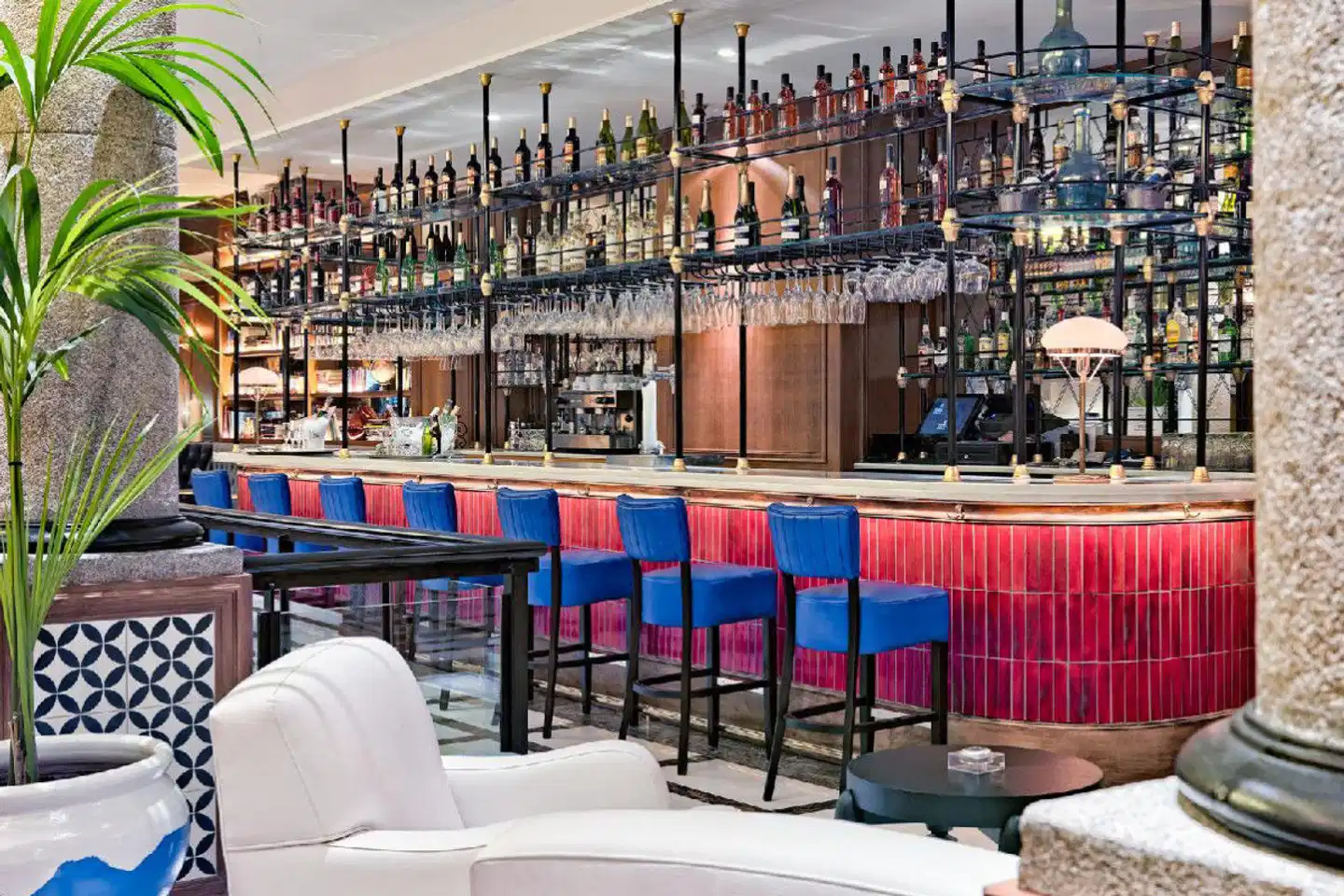 H10 Villa de la Reina Boutique Bar