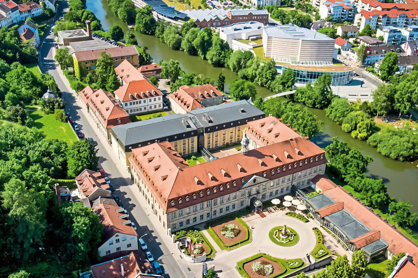 Welcome Hotel Residenzschloss Bamberg Aussenansicht