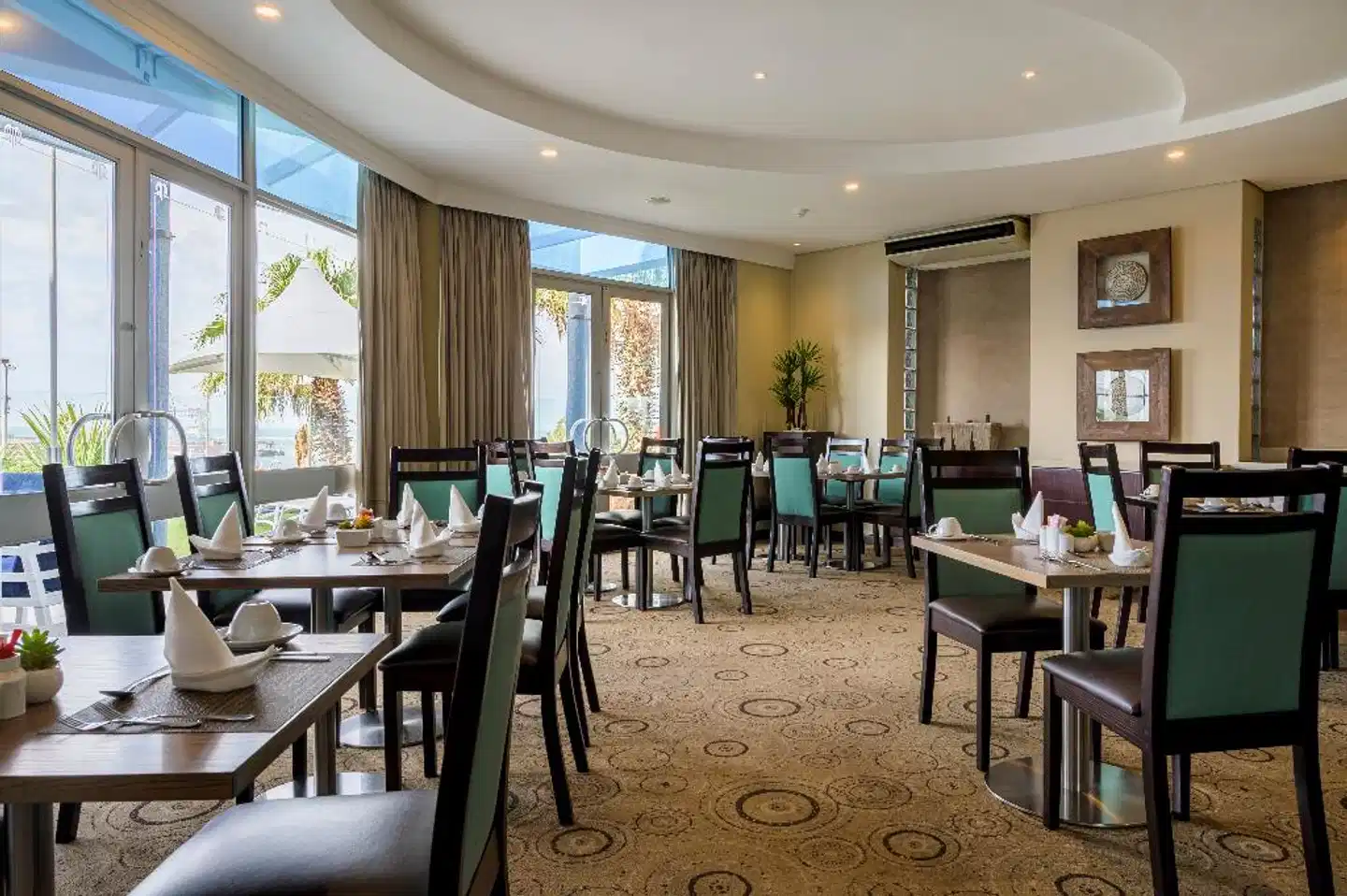 Paxton Hotel Restaurant