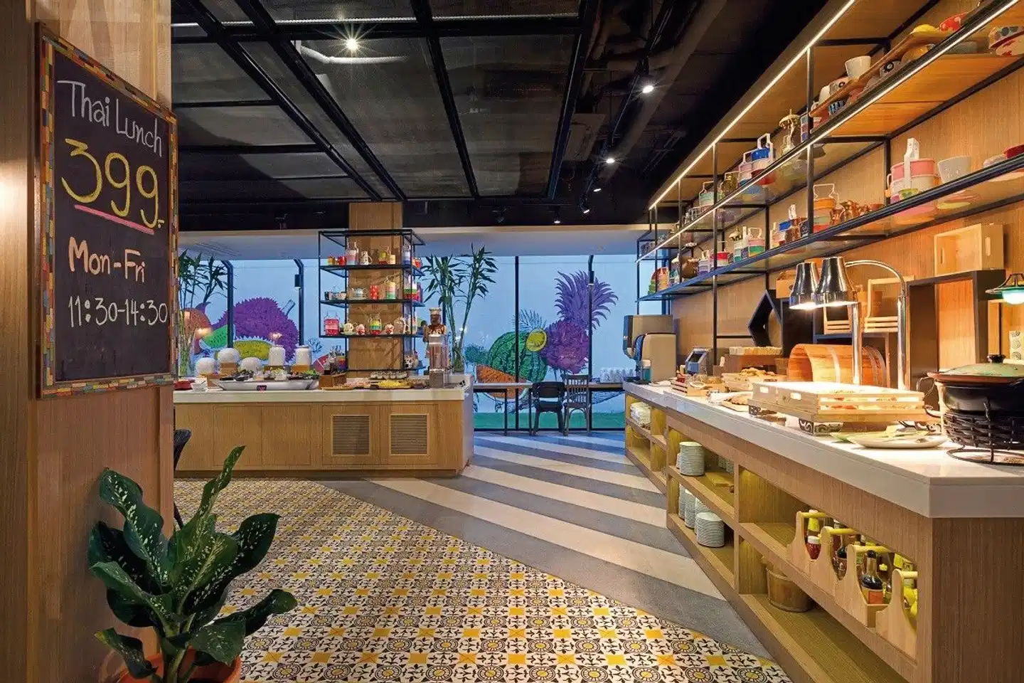 Tinidee Trendy Bangkok Khaosan Bar