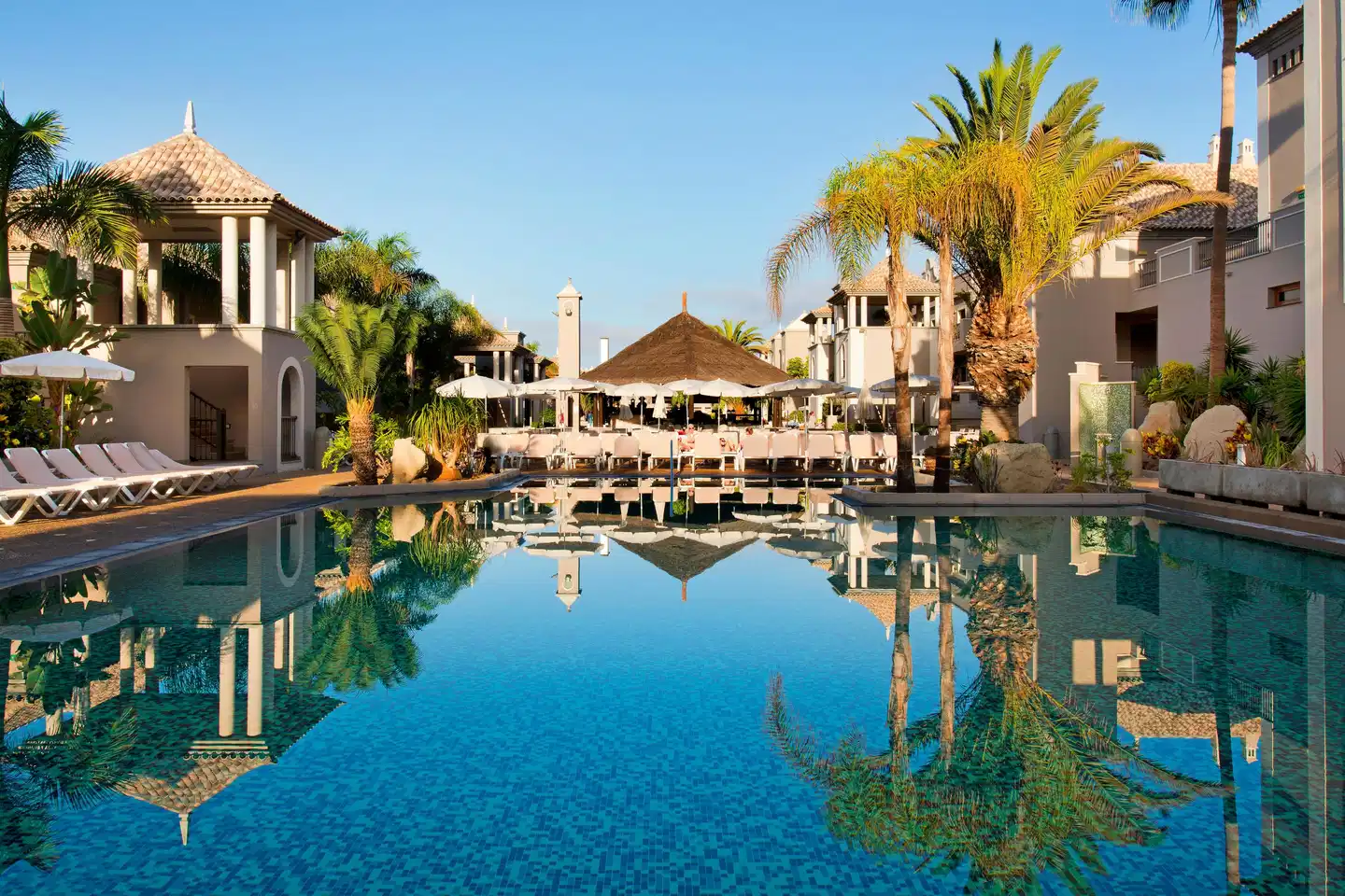 Marylanza Suites & Spa Pool