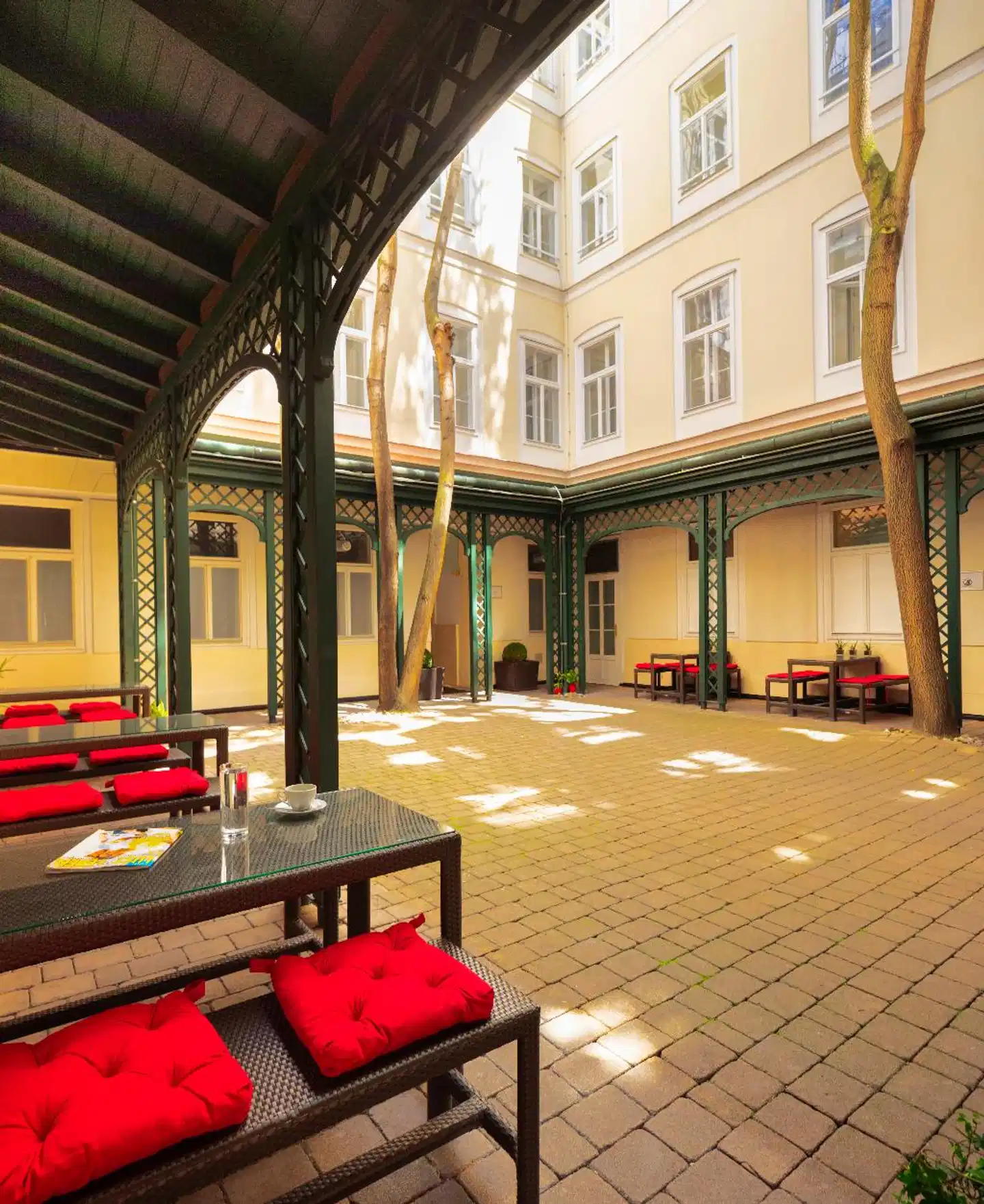 The Levante Rathaus Apartments Lobby