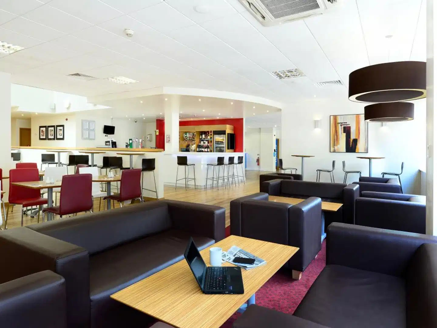 Travelodge London Central City Road Hotel Lobby