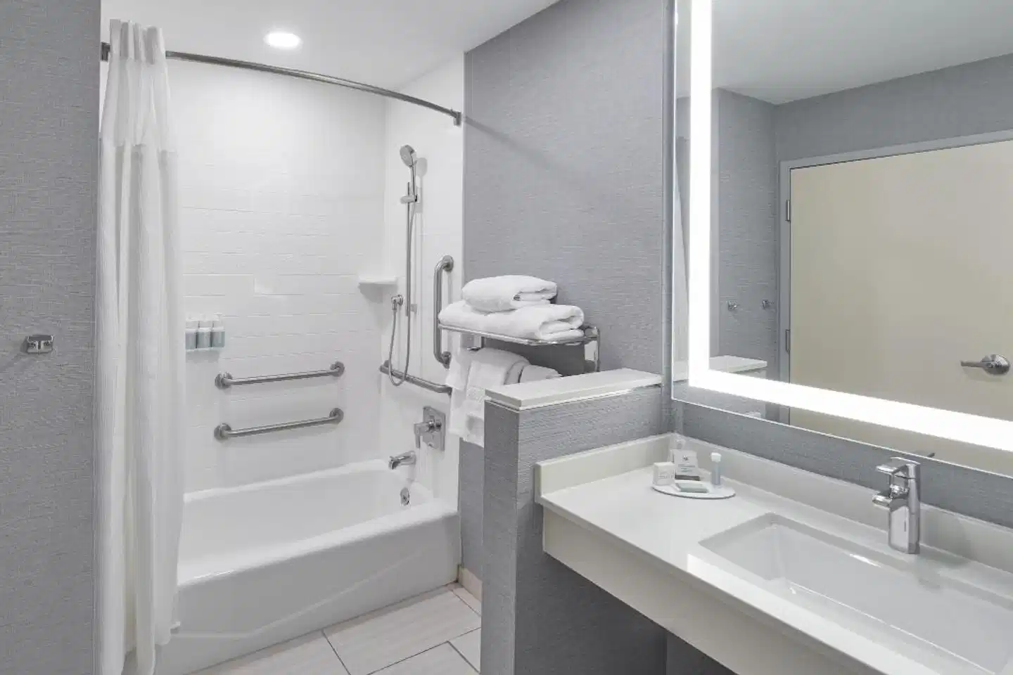 Fairfield Inn & Suites by Marriott Nashville Downtown/The Gulch Badezimmer