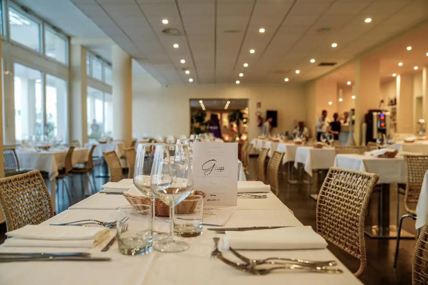 19 Condo Hotel Beach Resort Restaurant