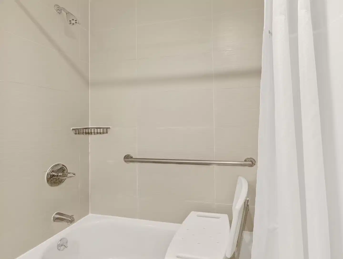 Wyndham Garden Long Island City Badezimmer