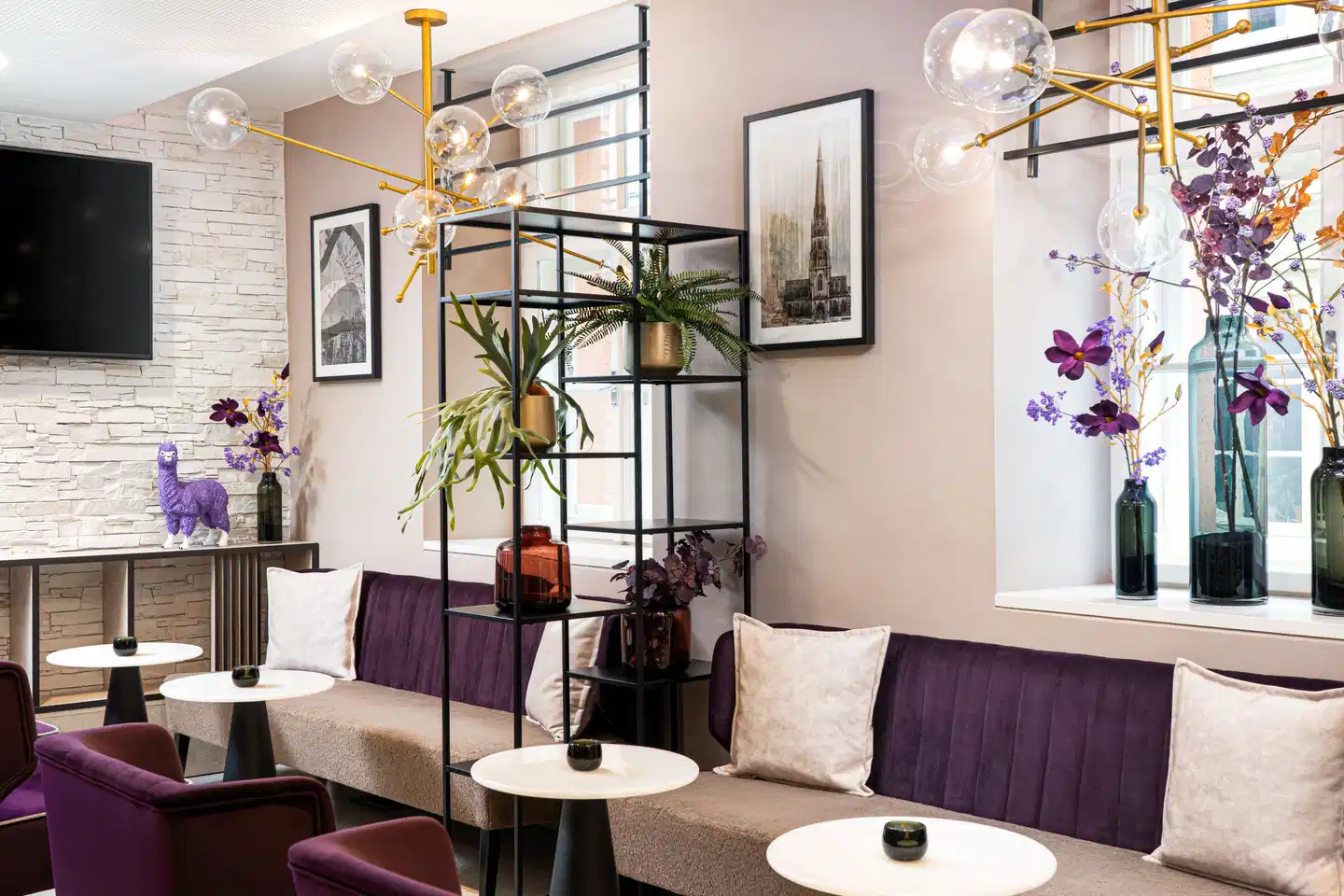 Leonardo Boutique Hotel Linz City Center Lobby