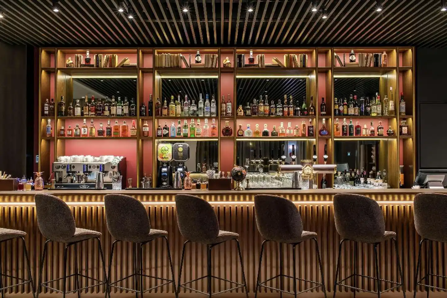 Hilton Garden Inn Vilnius City Centre Bar