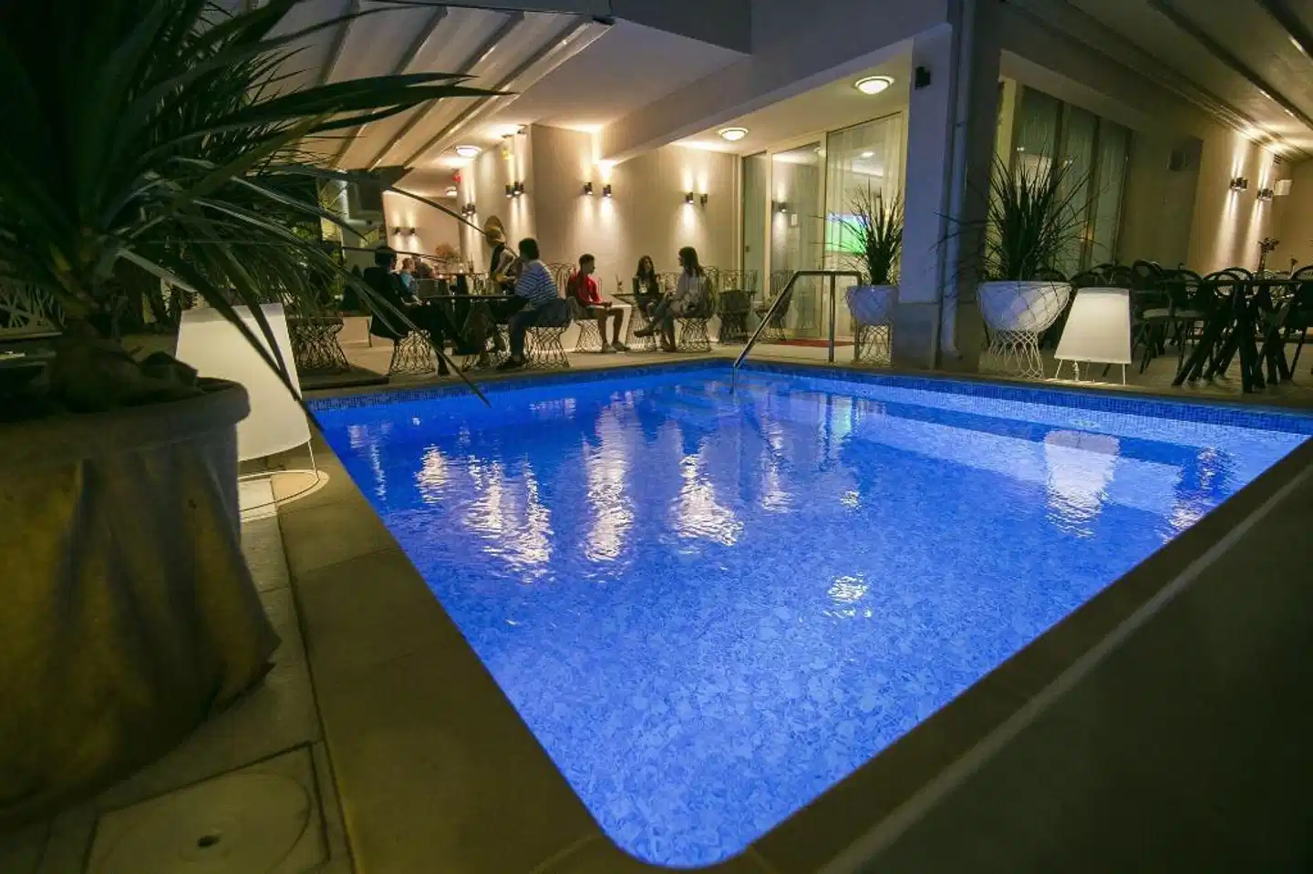 Aparthotel Flora Hallenbad