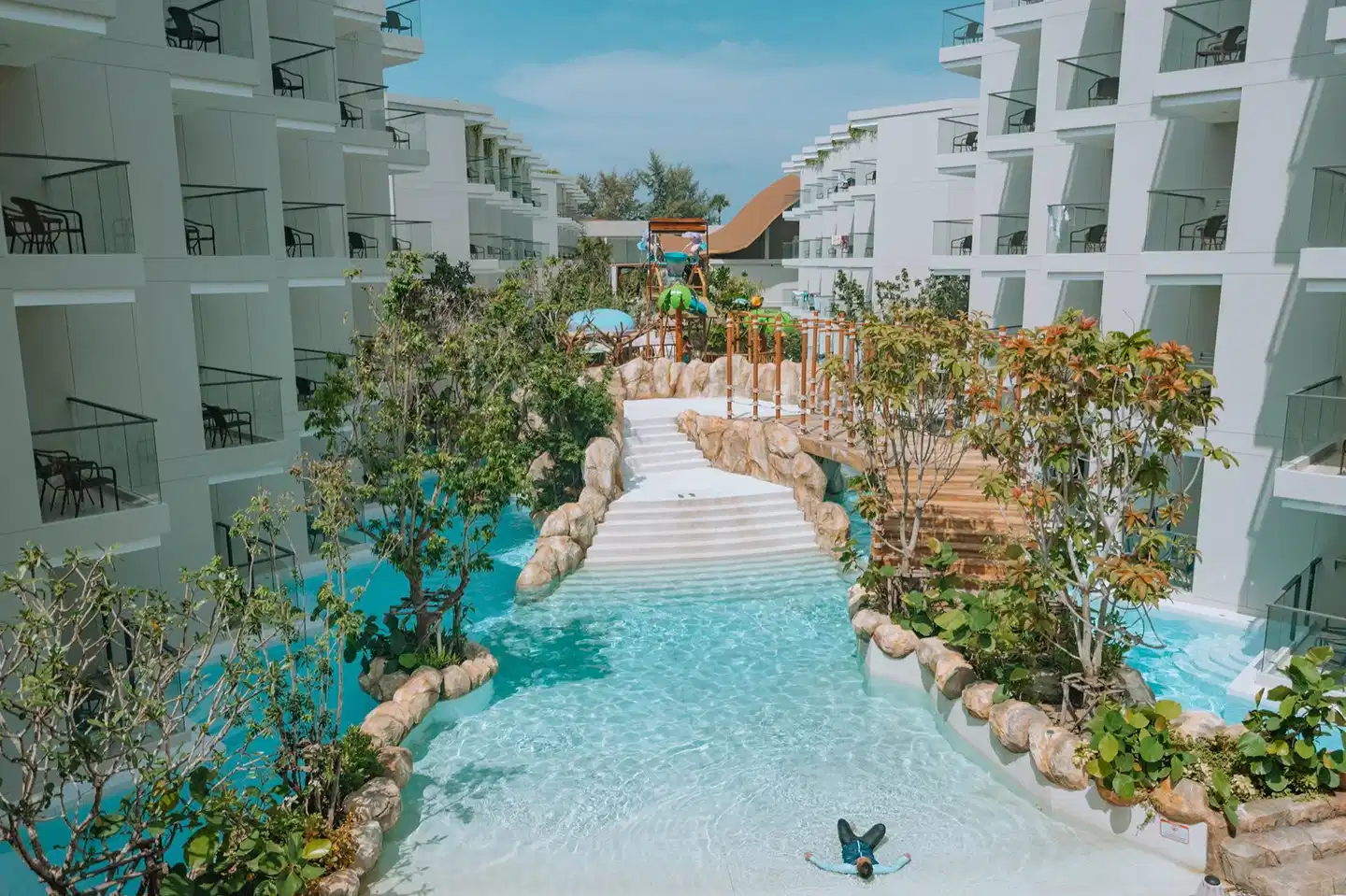 Phuket Emerald Beach Resort POOL