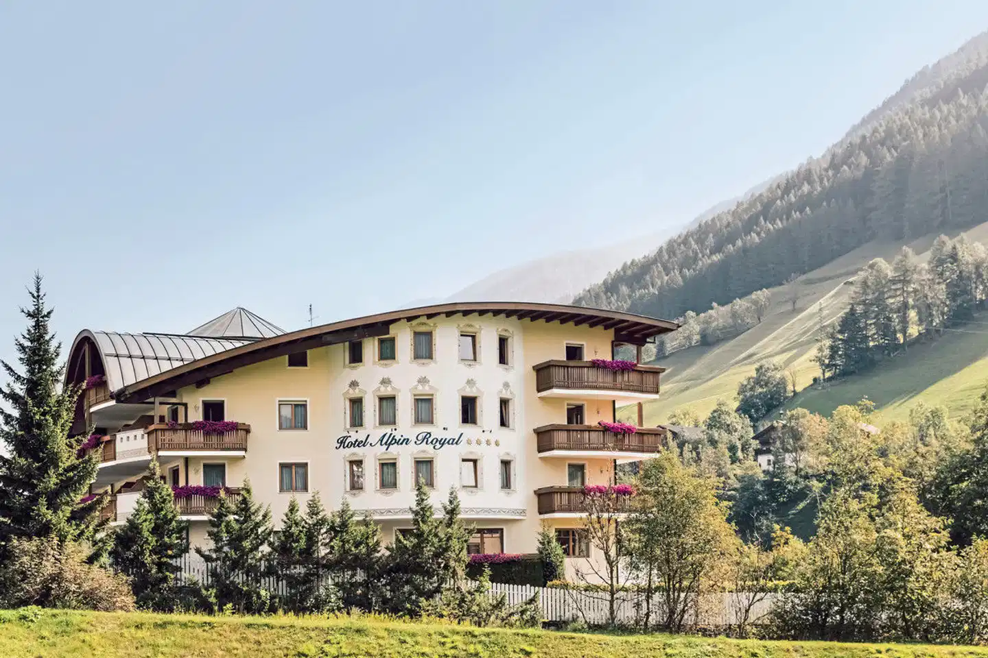 Alpin Royal Wellness Refugium & Resort Hotel Aussenansicht