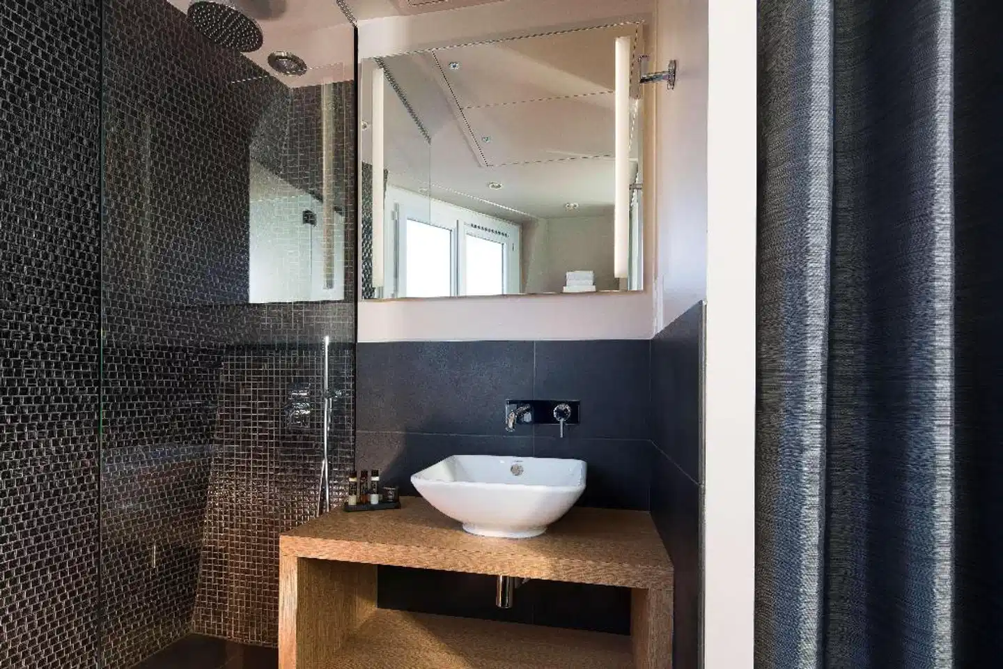 Best Western Quartier Latin Pantheon Badezimmer