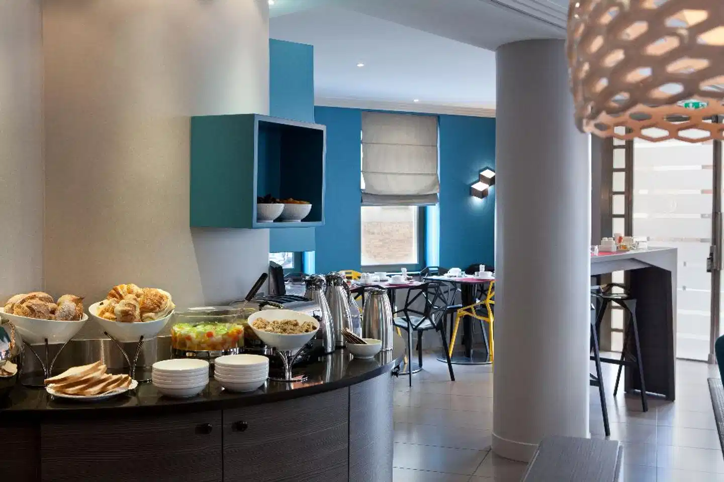 Eiffel Capitol Restaurant