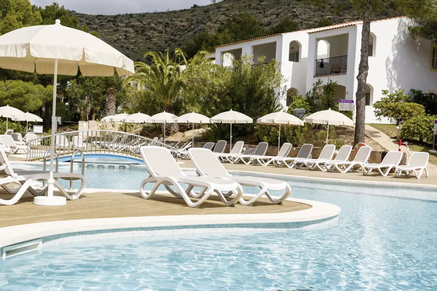 FERGUS Club Europa Pool