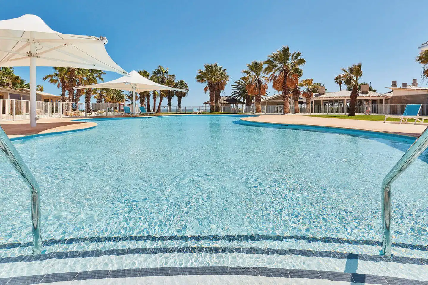 RAC Monkey Mia Dolphin Resort Pool