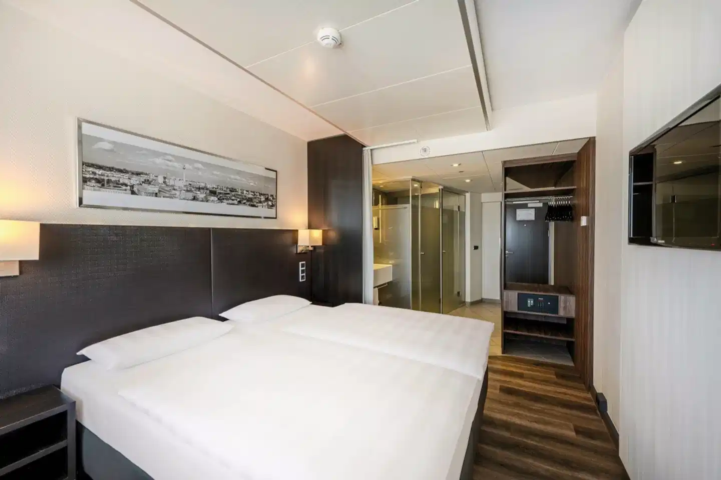 Park Inn by Radisson Berlin Alexanderplatz Wohnbeispiel