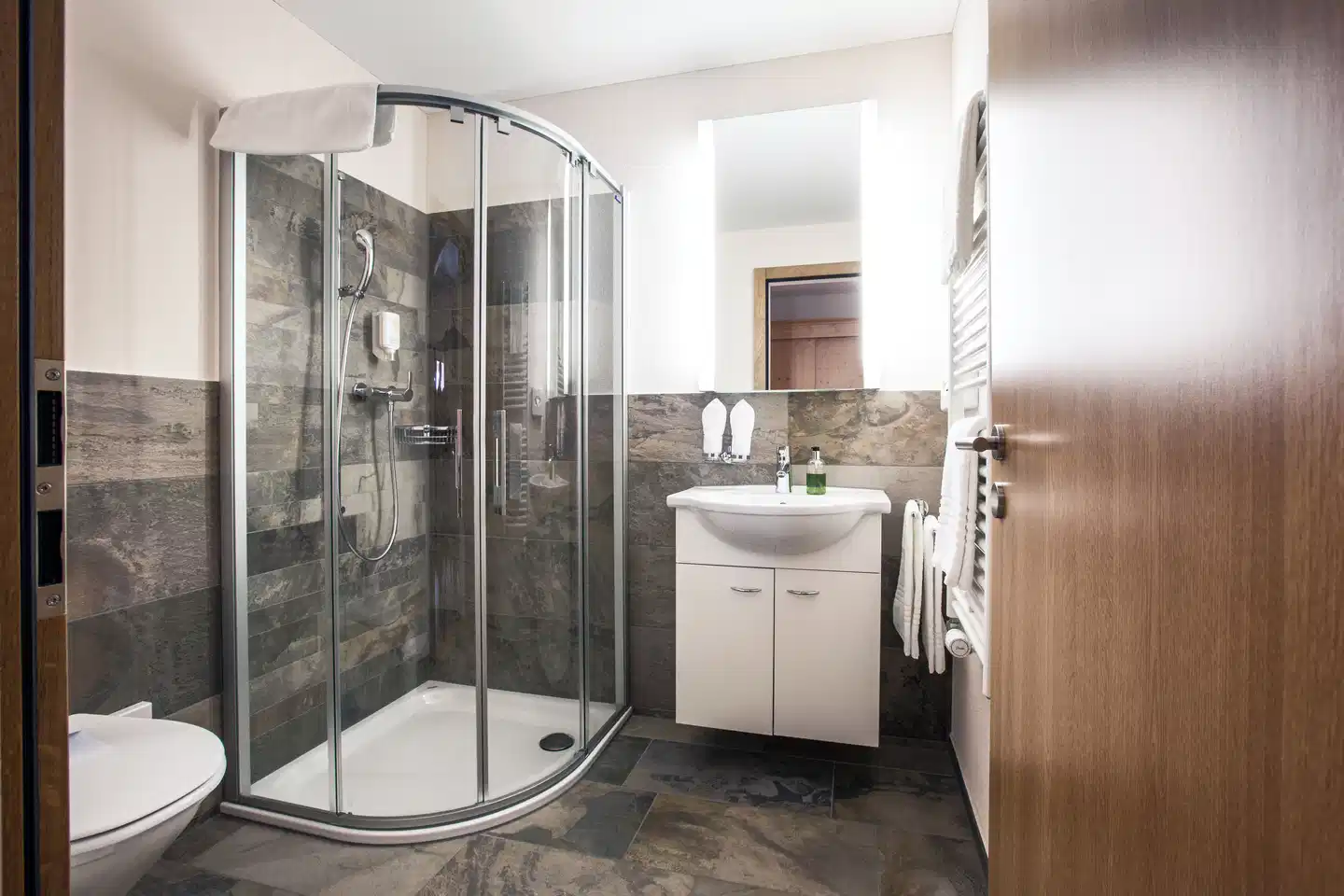 Berghotel Trübsee Badezimmer