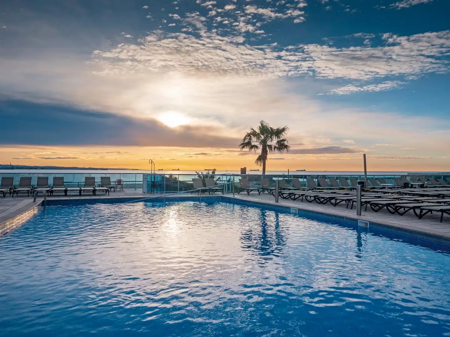 Golden Donaire Beach Pool