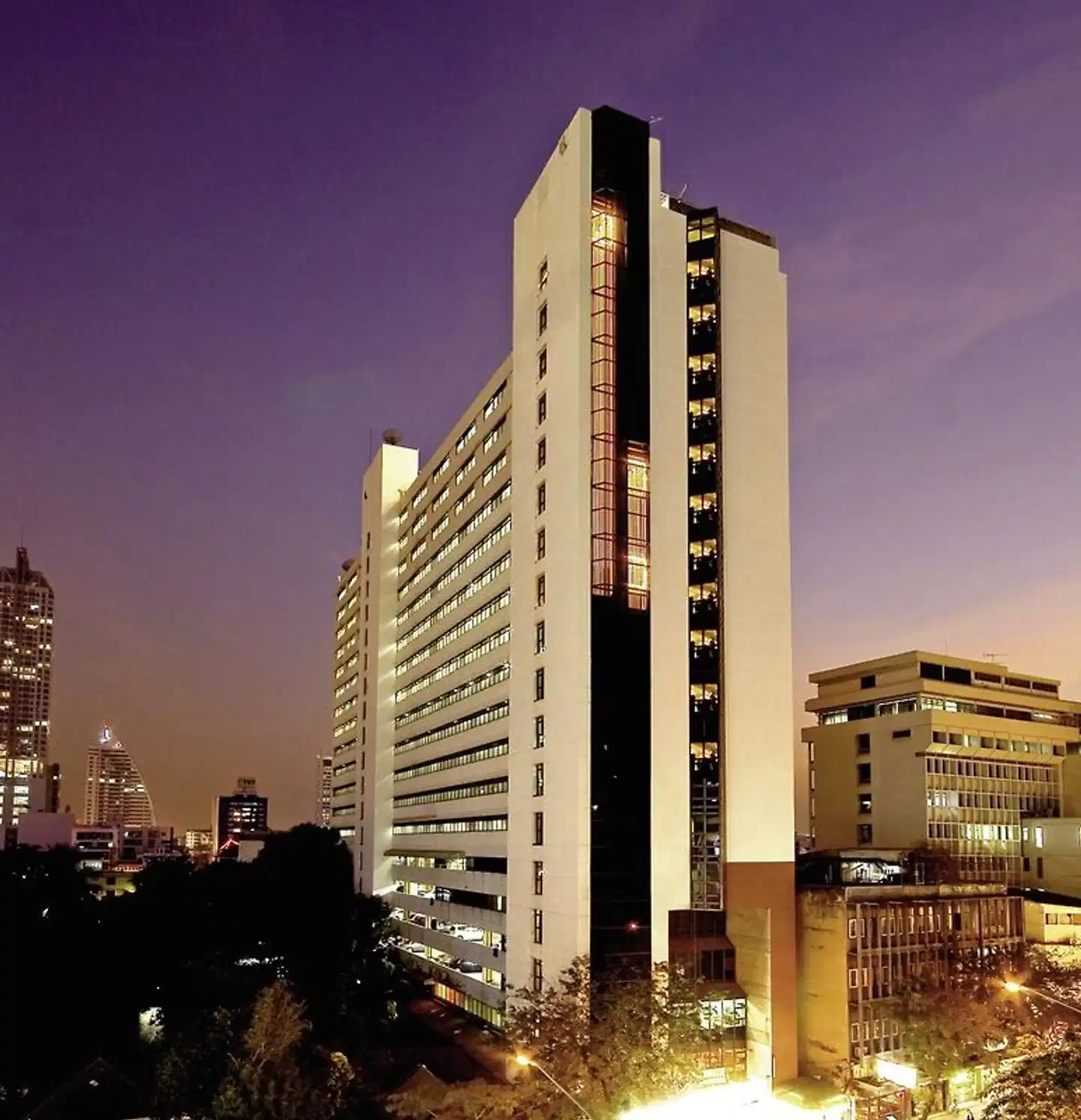 Furama Silom Bangkok Aussenansicht