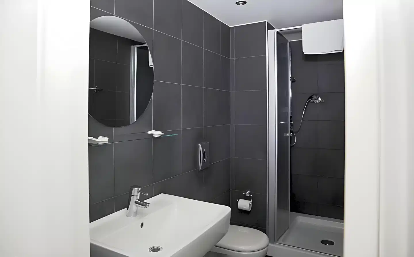 My Hotel Apollon Badezimmer