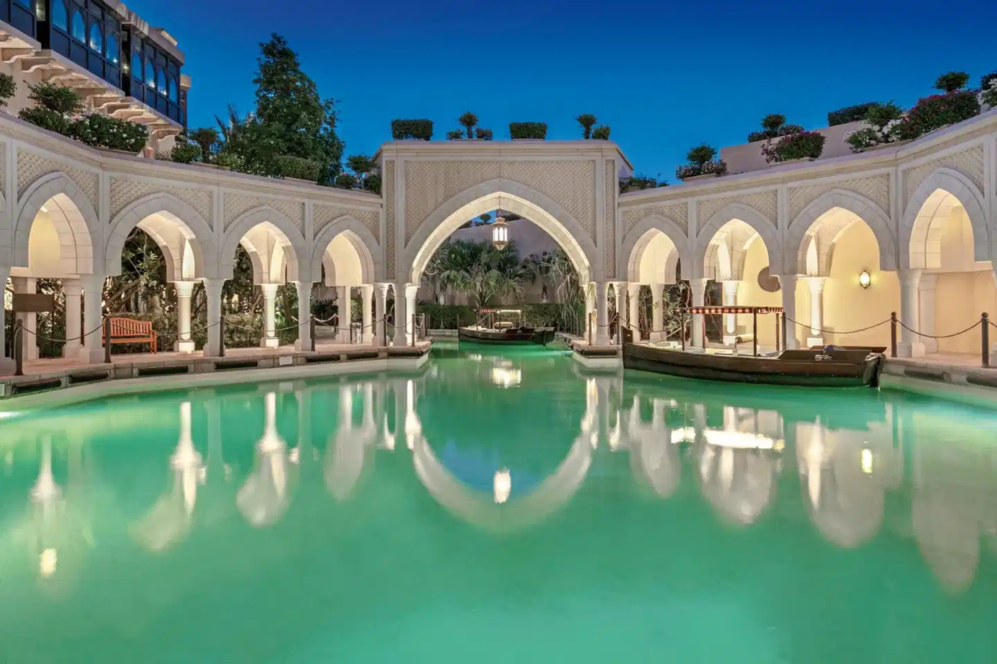 Shangri-La Qaryat Al Beri Pool