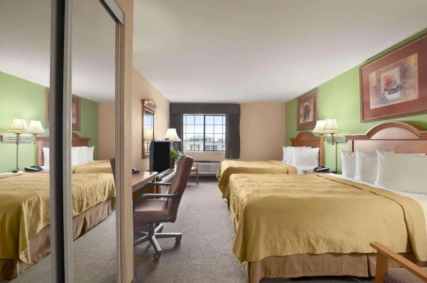 Days Inn & Suites by Wyndham San Antonio North Stone Oak Wohnbeispiel