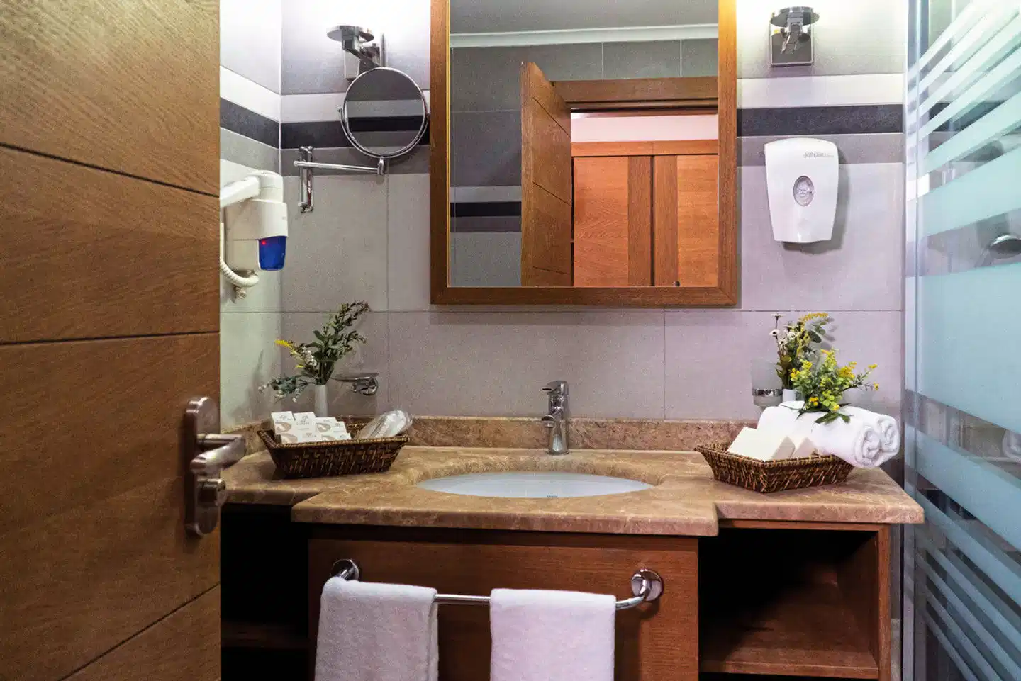 Adalya Resort & Spa Adults Only Badezimmer