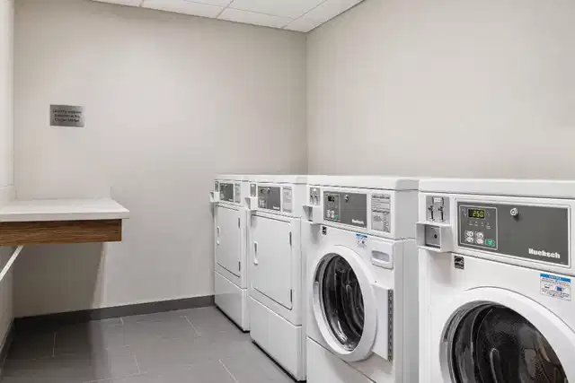 Fairfield Inn & Suites by Marriott Kelowna Badezimmer