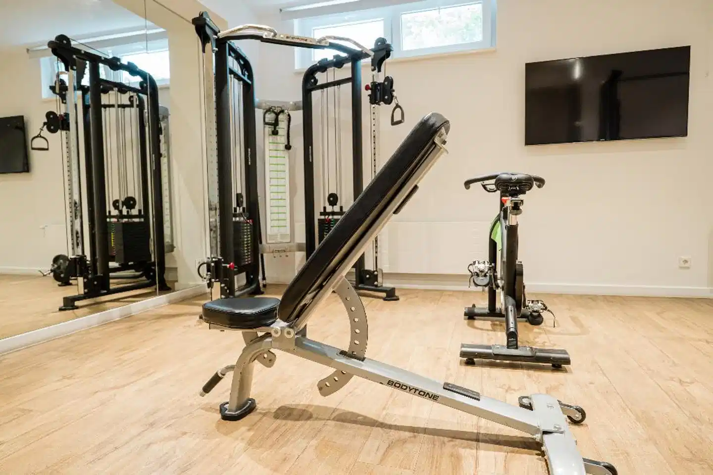 Homaris West Side Sport und Entertainment