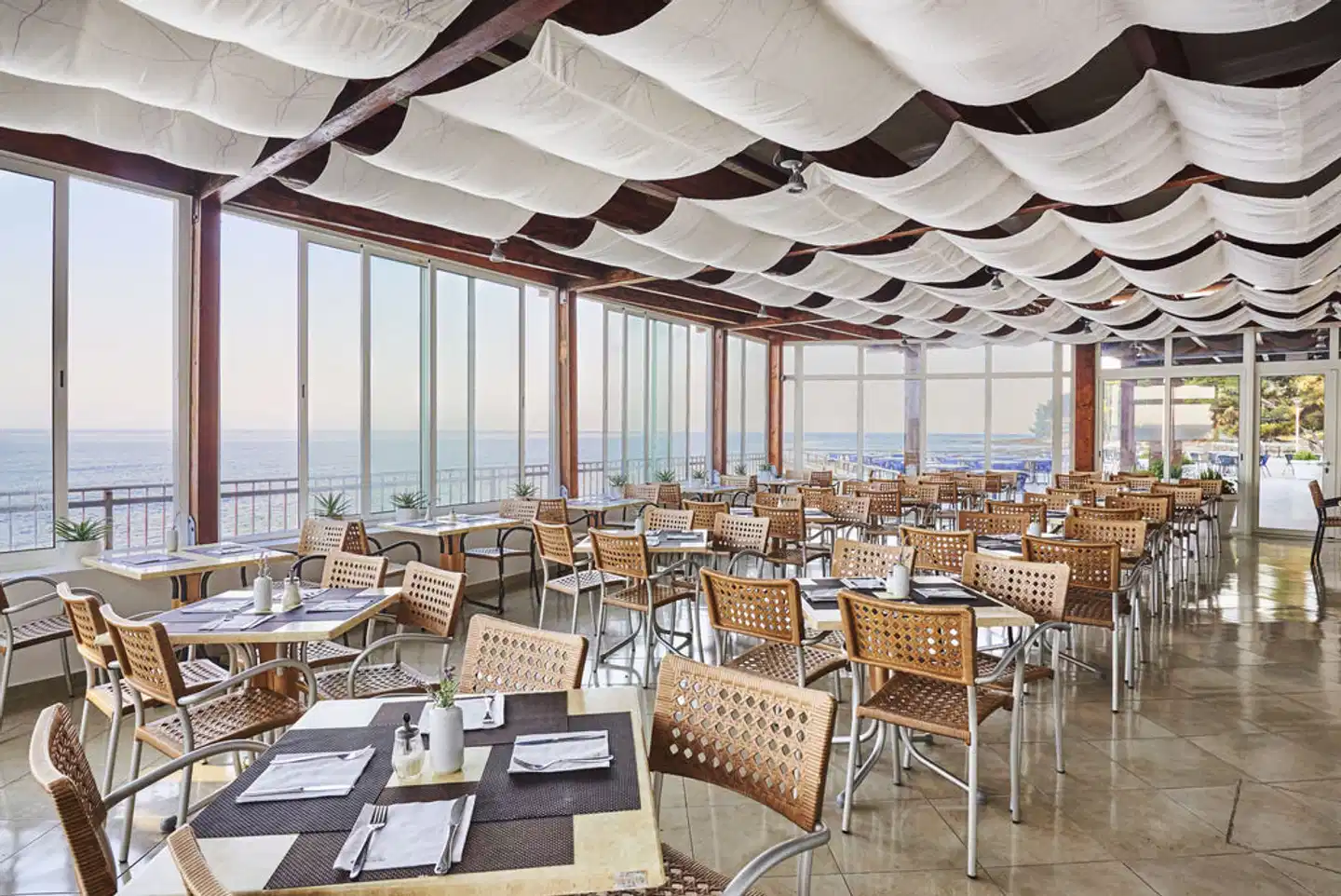 Apartments Savudrija Plava Laguna Restaurant