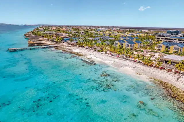 Delfins Beach Resort Bonaire, Tapestry Collection by Hilton Landschaft