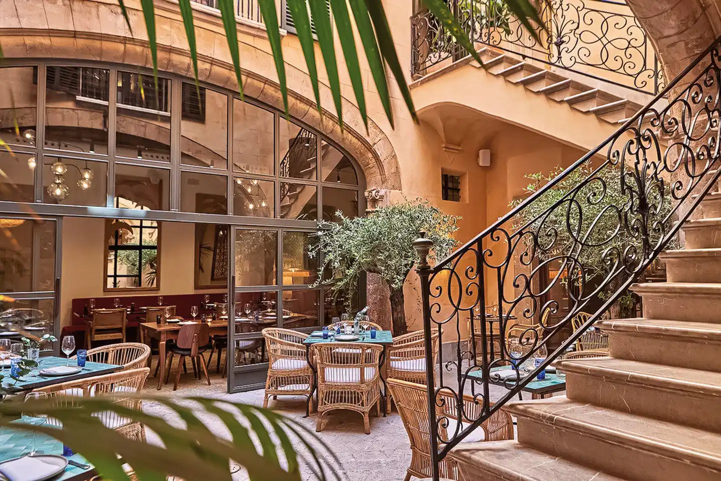 Puro Grand Hotel Lobby