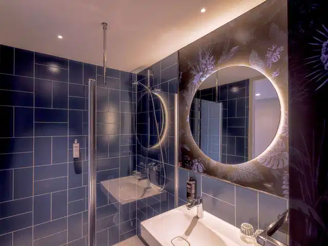 ibis Styles Rotterdam Ahoy Badezimmer