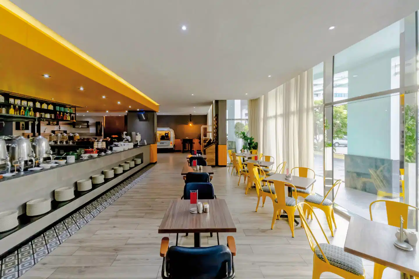 Hyatt Place Dubai Al Rigga Lobby