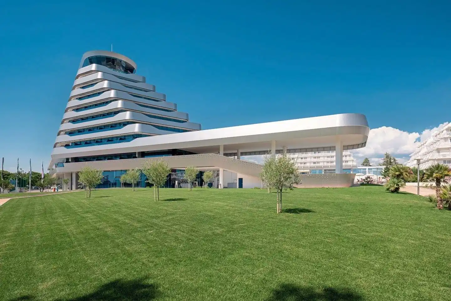 Olympia Sky Aussenansicht