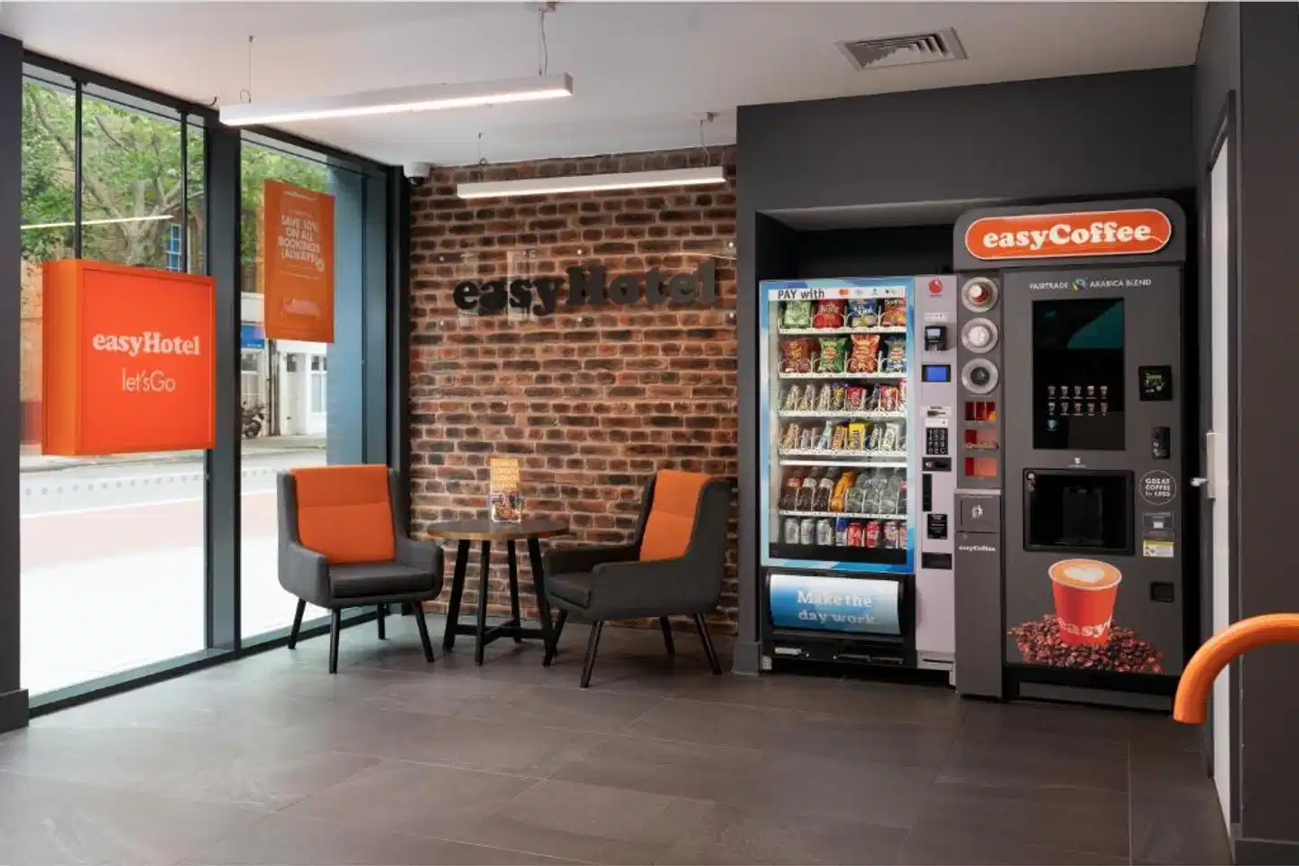 easyHotel London City Shoreditch Bar