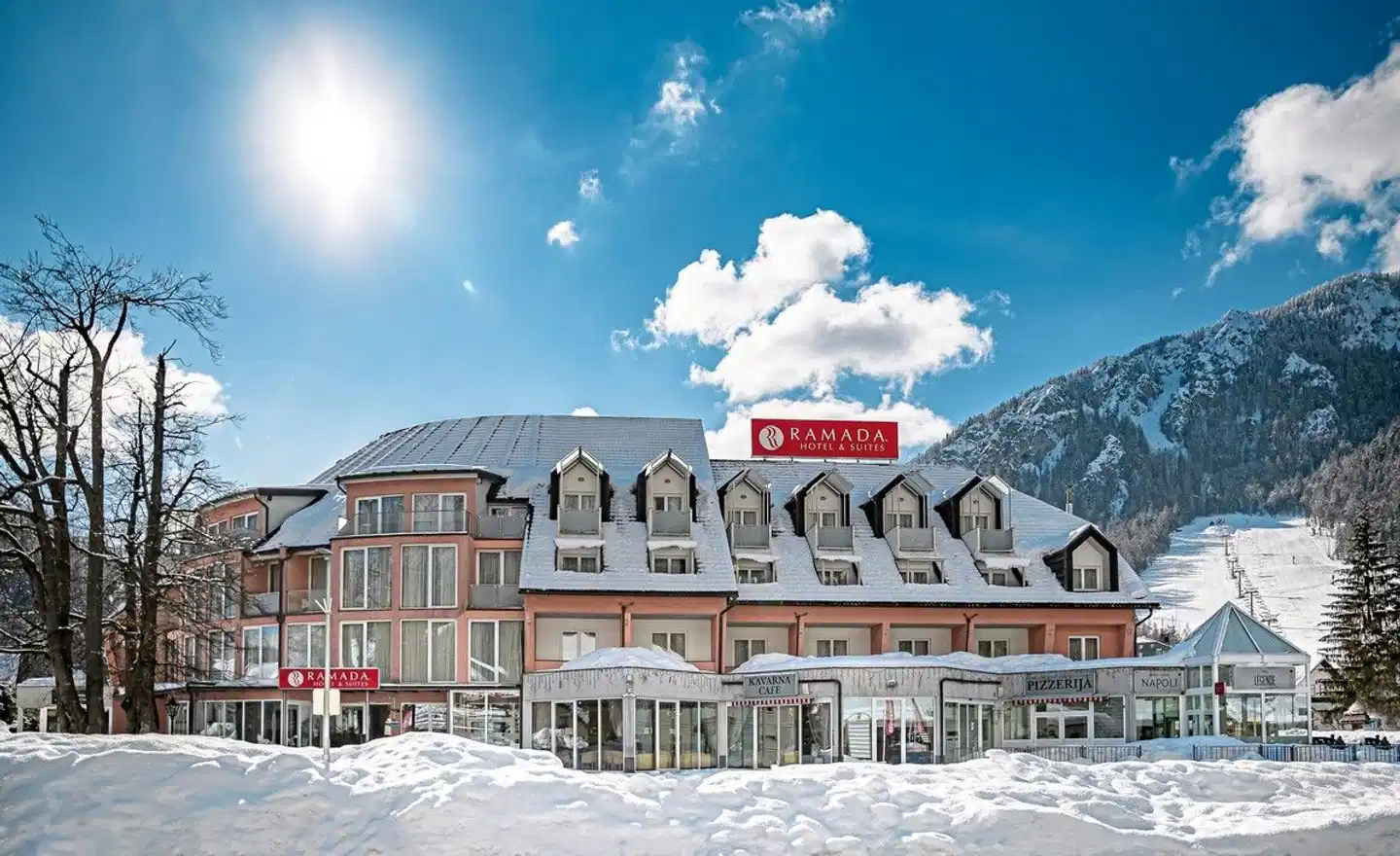Ramada Hotel & Suites by Wyndham Kranjska Gora Aussenansicht