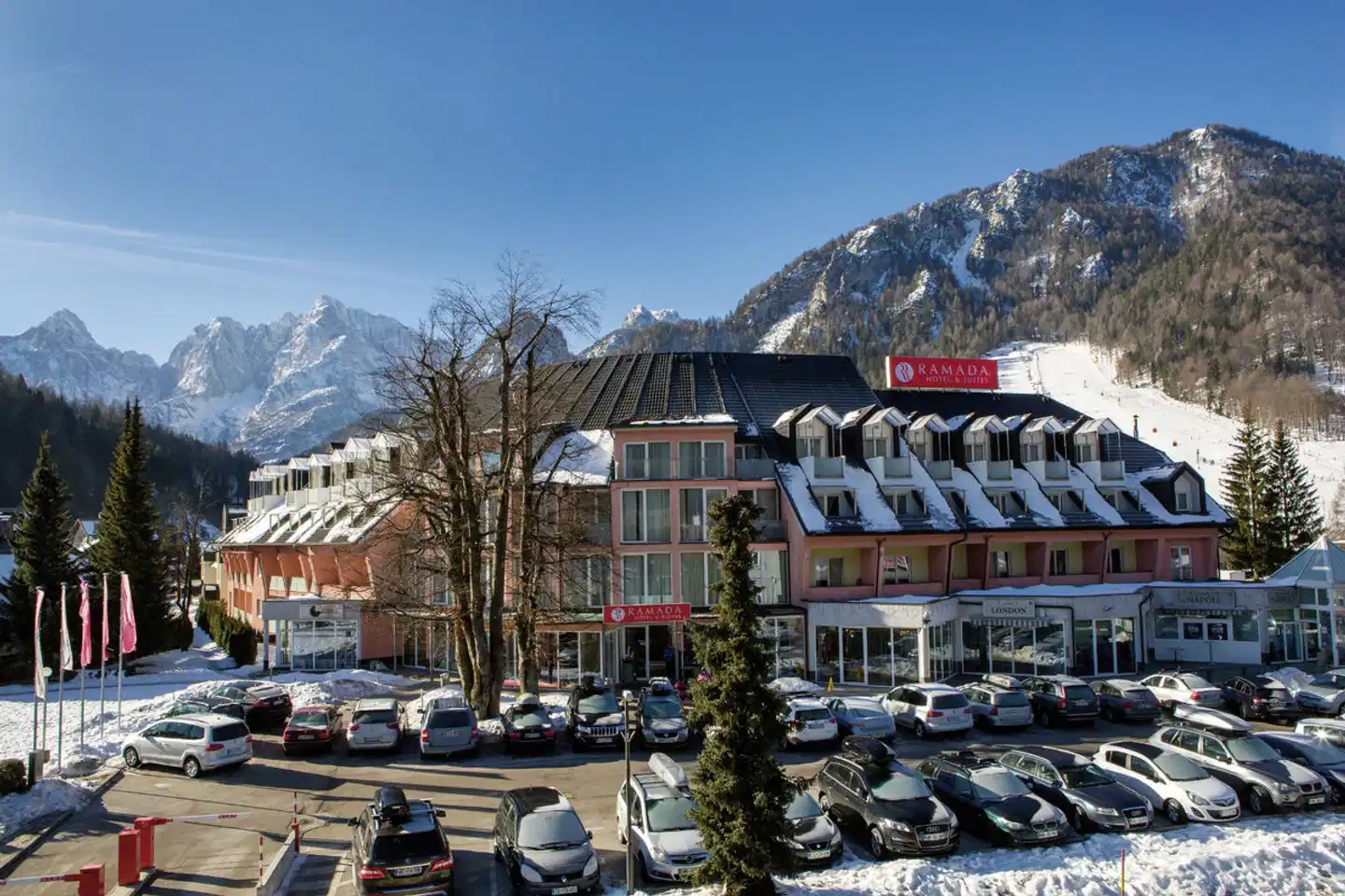 Ramada Hotel & Suites by Wyndham Kranjska Gora Aussenansicht
