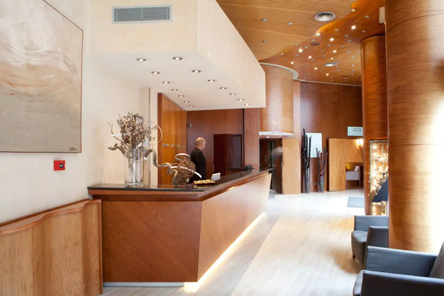 Garbi Millenni Lobby