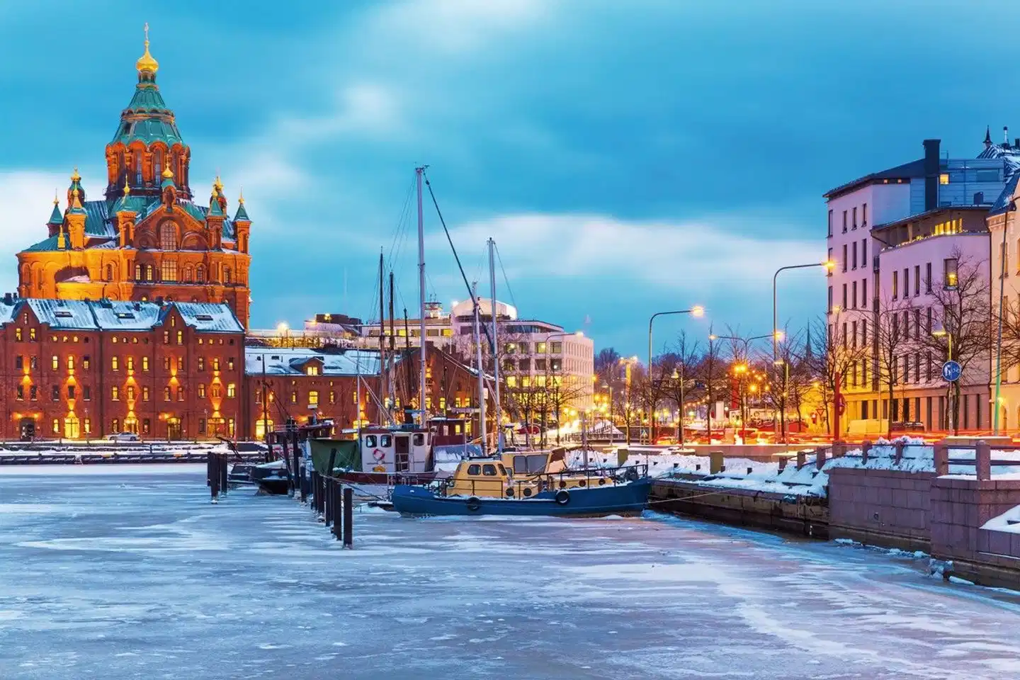 Von der Hauptstadt zum Polarlicht Aussenansicht