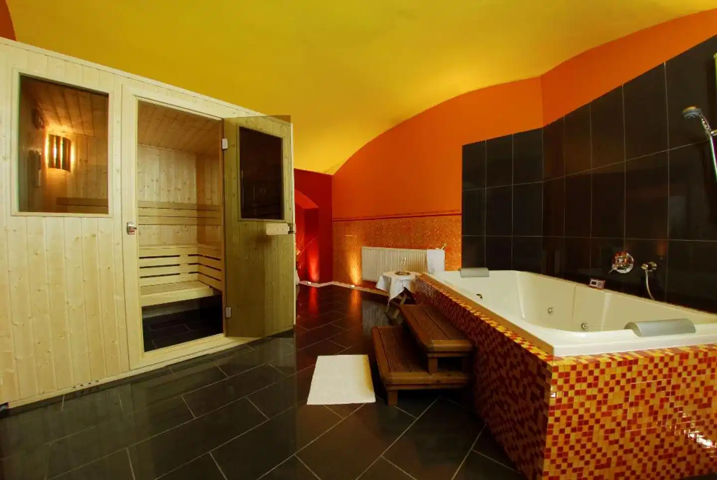 EA Hotel Sonata Badezimmer