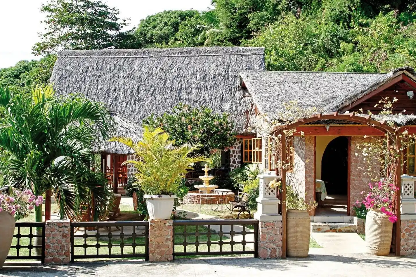 Colibri Guest House Aussenansicht