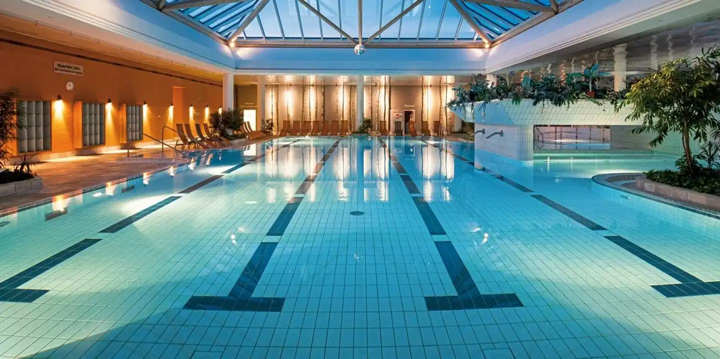 HEIDE SPA Hotel & Resort Hallenbad