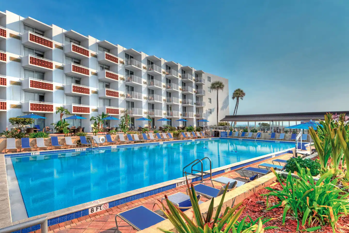 Best Western Aku Tiki Inn Pool