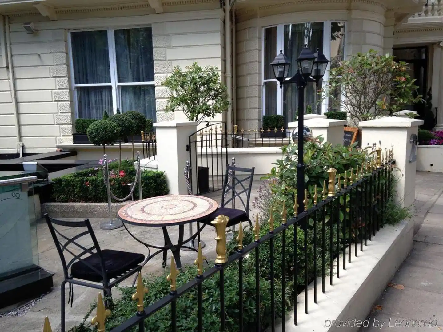 The Colonnade Terrasse