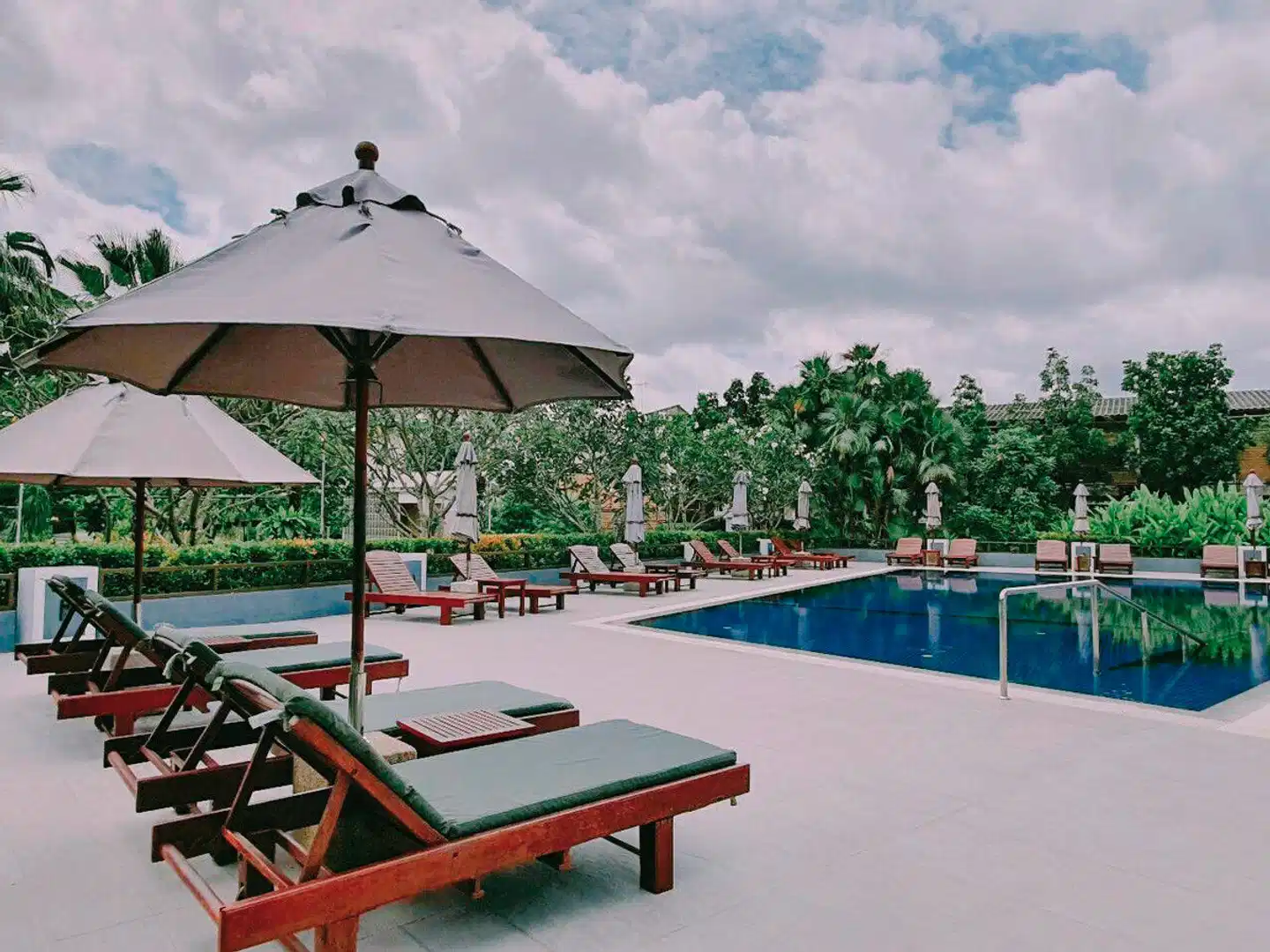 Amaranth Suvarnabhumi Hotel Pool