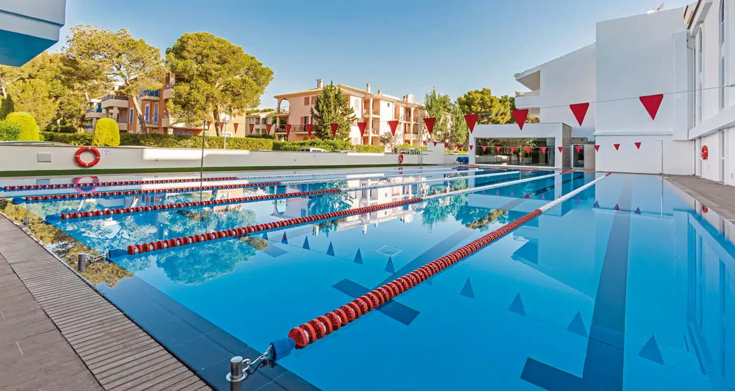 Hoposa Villaconcha Family & Sport Pool