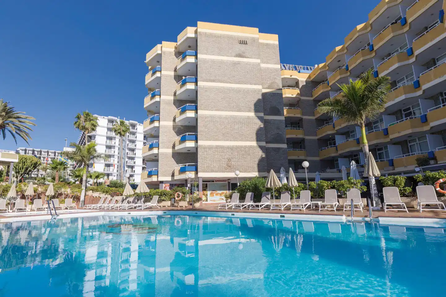 LIVVO Veril Playa Pool