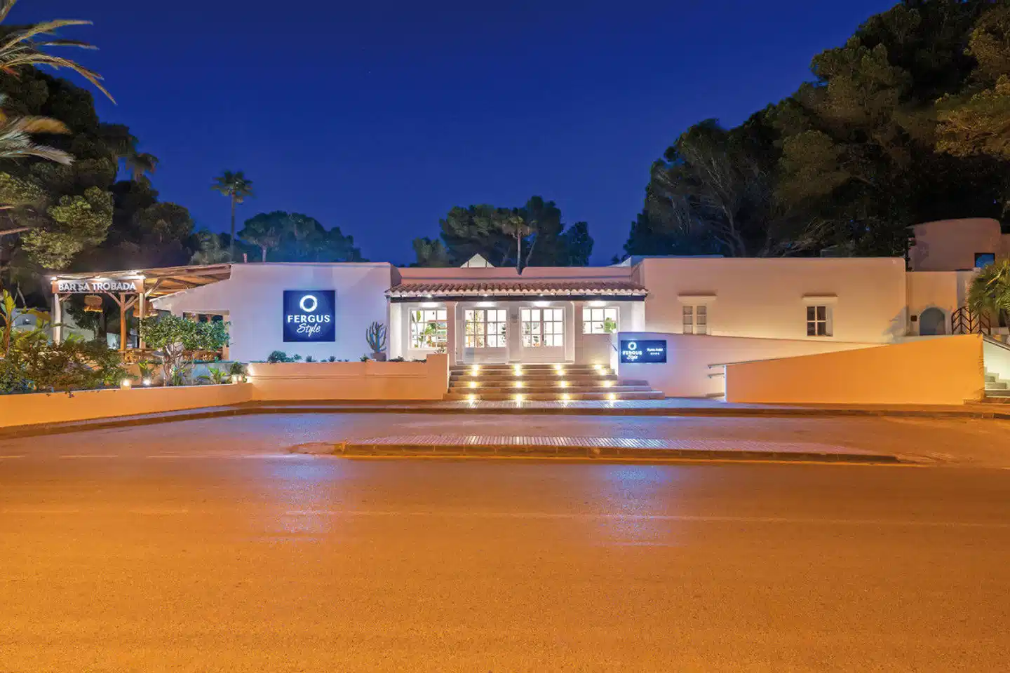 FERGUS Style Punta Arabí Aussenansicht